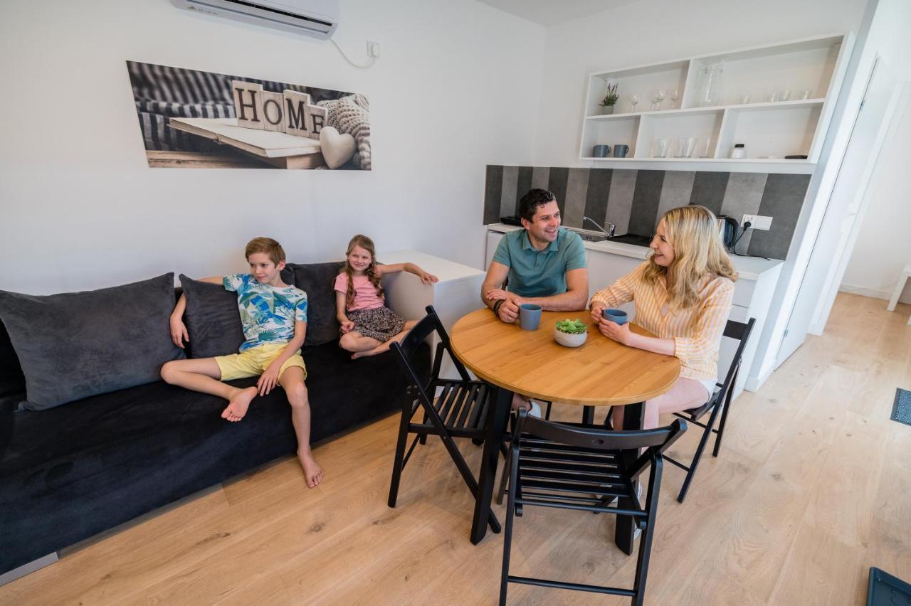 Scandi Village ซาตอร์ ภายนอก รูปภาพ