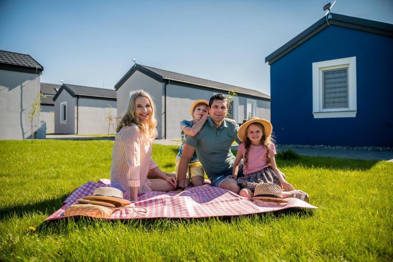 Scandi Village ซาตอร์ ภายนอก รูปภาพ