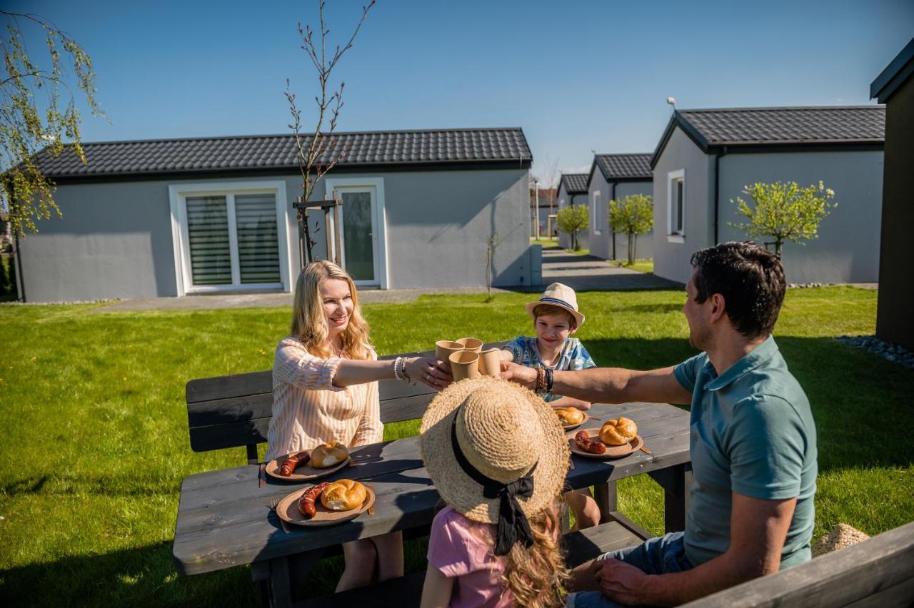Scandi Village ซาตอร์ ภายนอก รูปภาพ